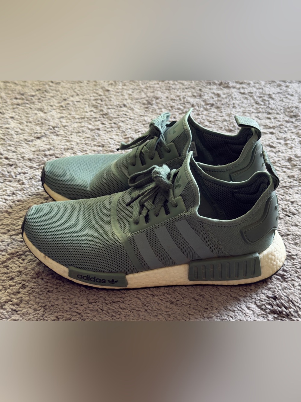 adidas Men’s NMD R1
